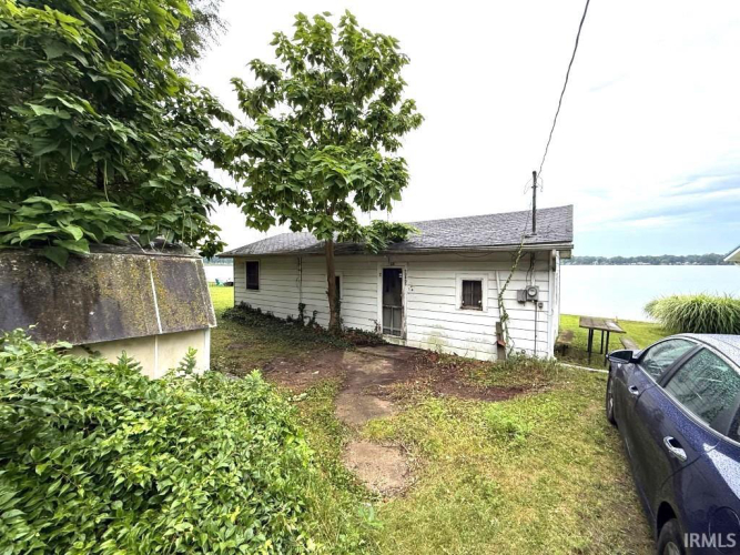 Listing Image 4