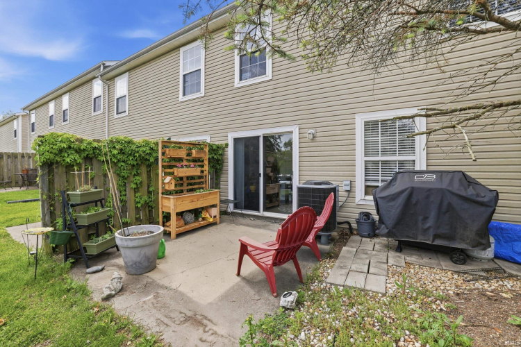 Listing Image 20