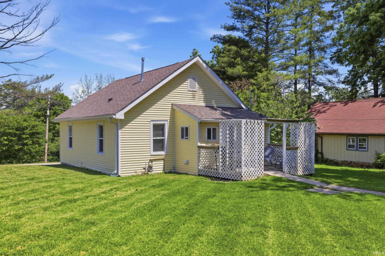Listing Image 18