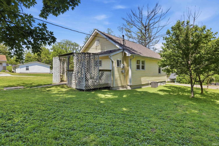Listing Image 19