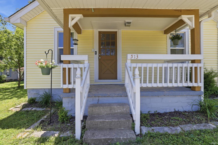 Listing Image 4