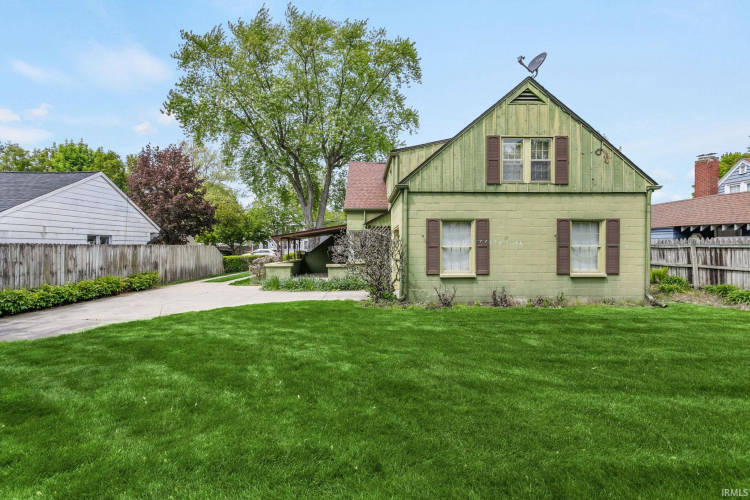 Listing Image 17