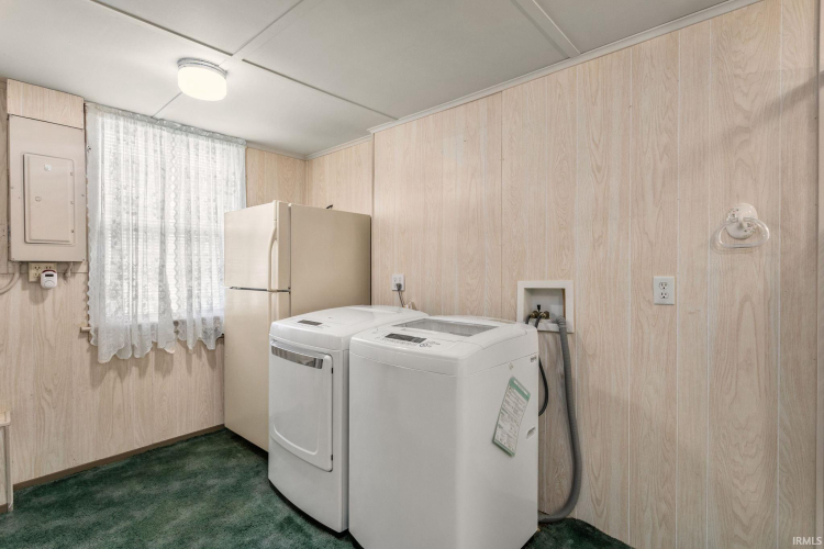 Listing Image 10