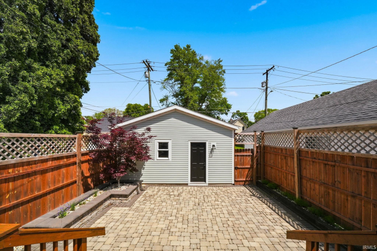 Listing Image 13