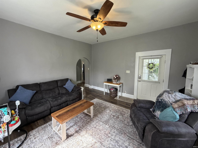 Listing Image 16