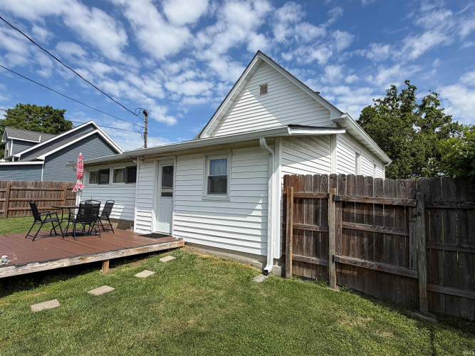 Listing Image 9