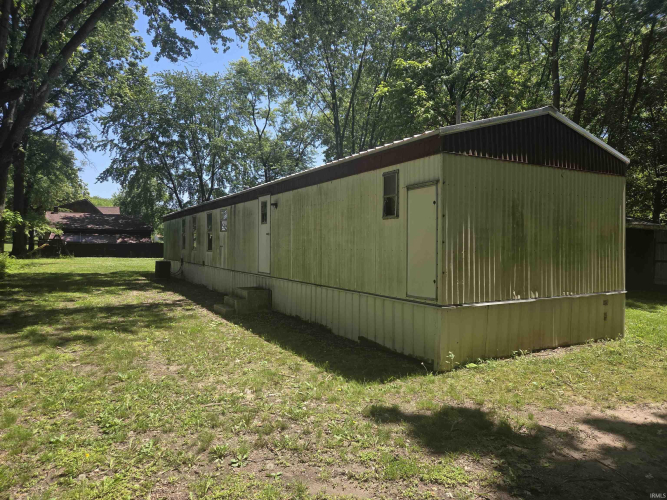 Listing Image 5