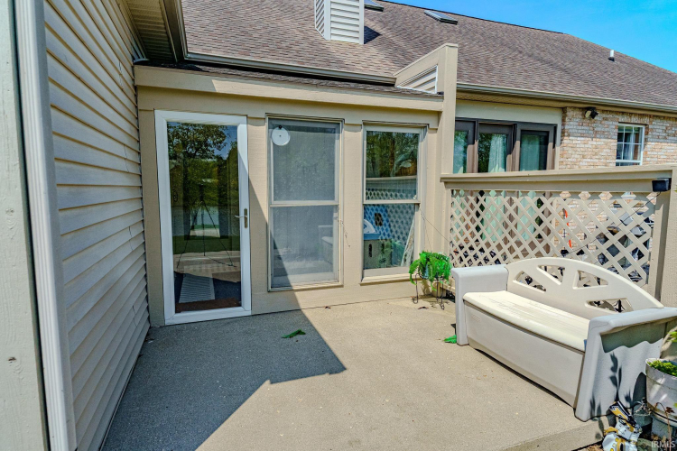 Listing Image 28