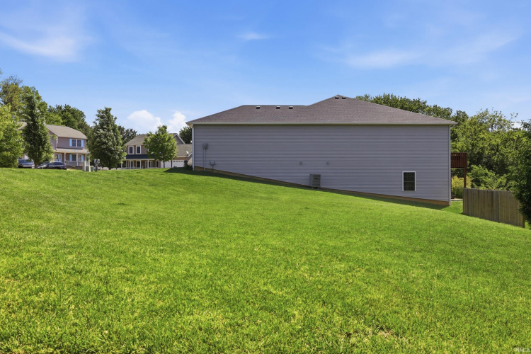 Listing Image 35