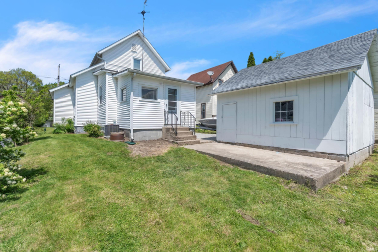Listing Image 7