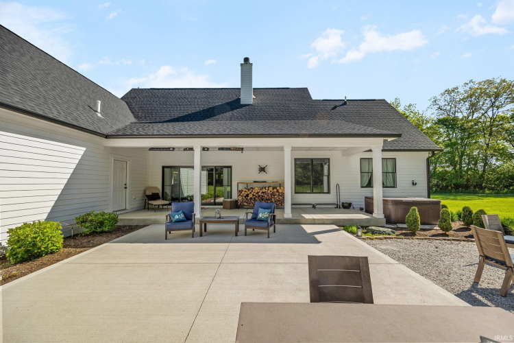 Listing Image 32
