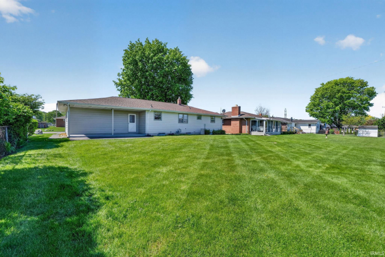 Listing Image 24