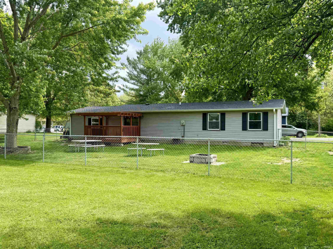 Listing Image 3