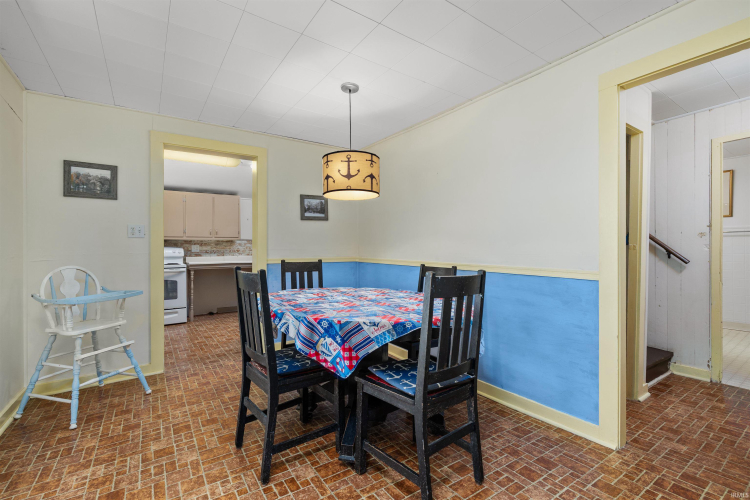 Listing Image 11