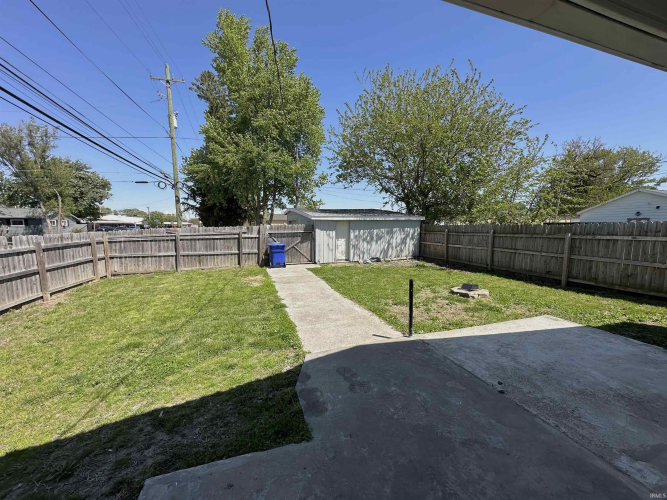 Listing Image 14