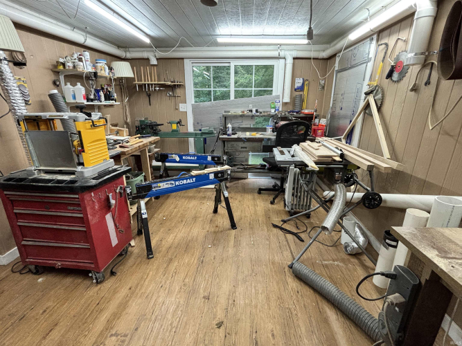 Listing Image 28
