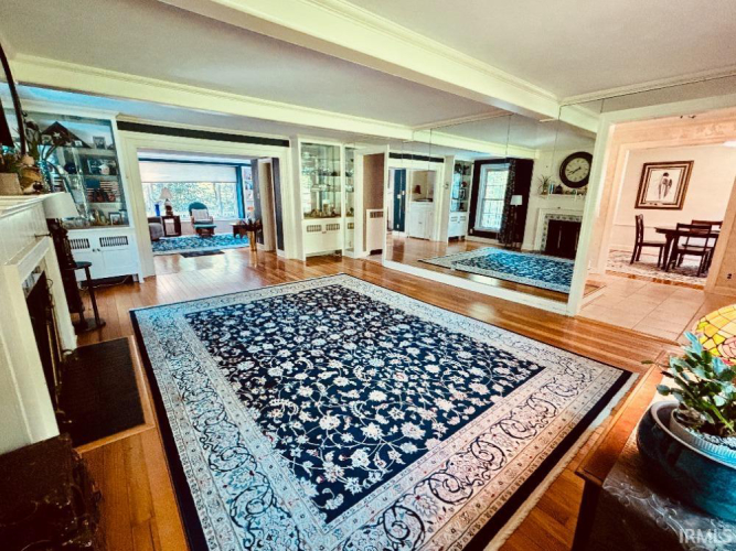 Listing Image 5