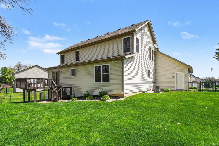 Listing Image 24