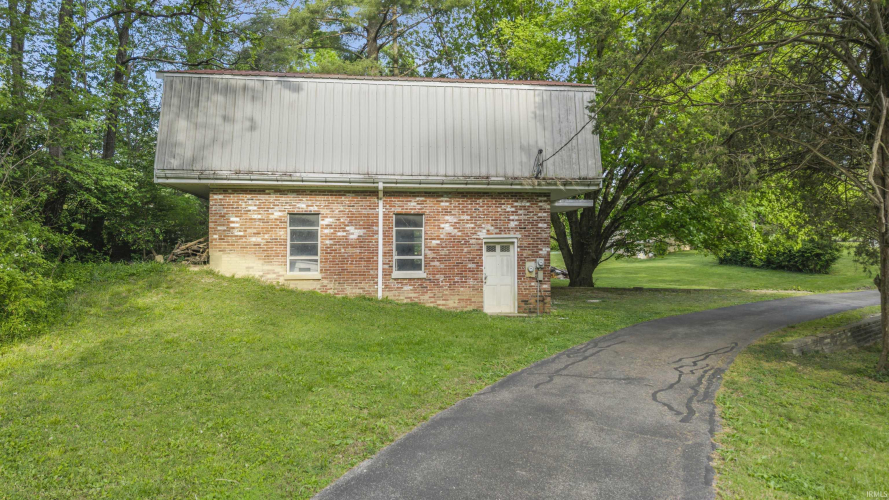 Listing Image 30