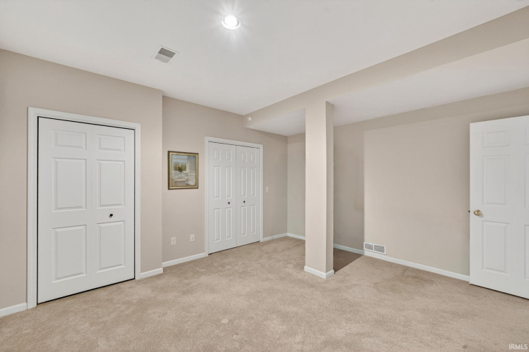 Listing Image 28