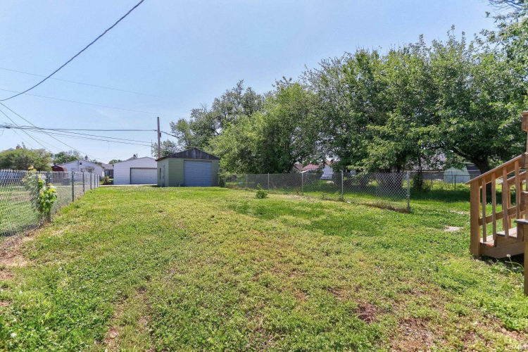 Listing Image 22