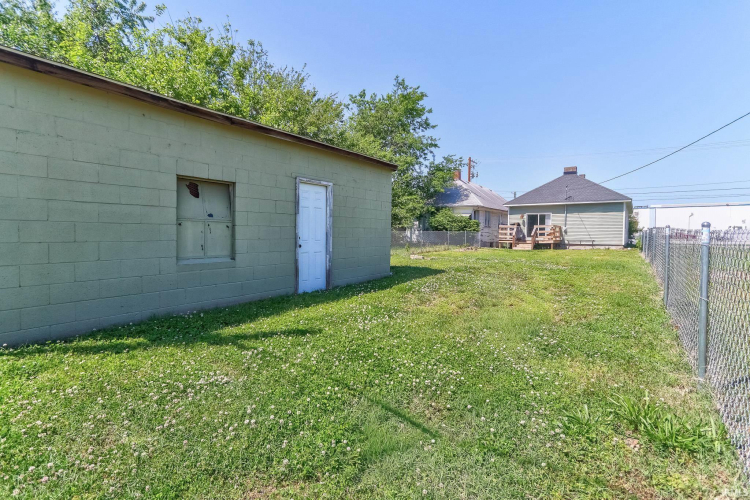 Listing Image 24
