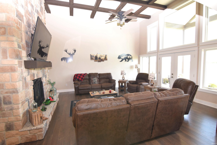Listing Image 15