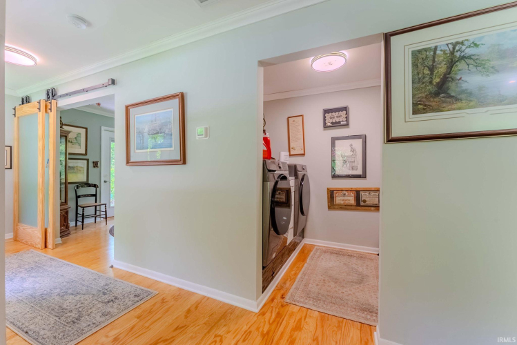 Listing Image 17