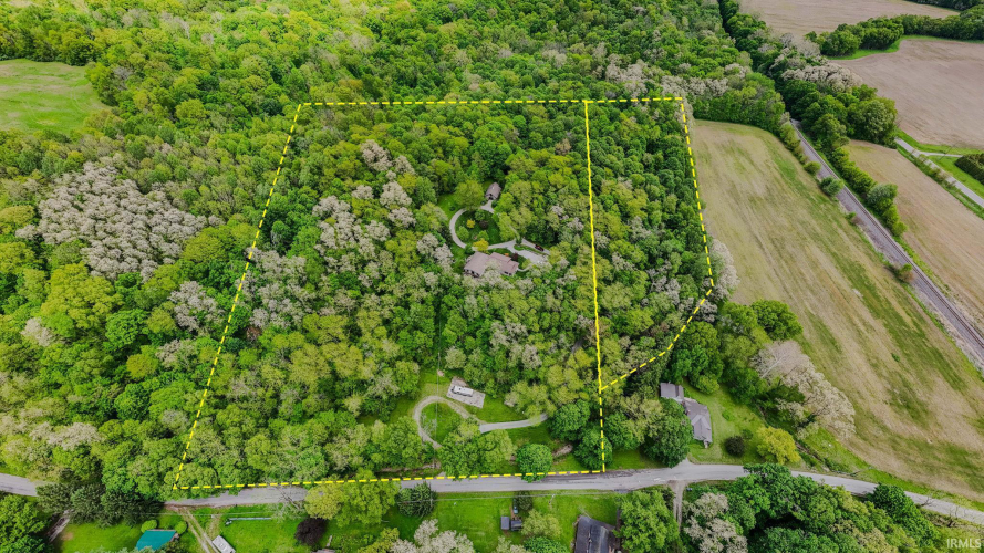Listing Image 9