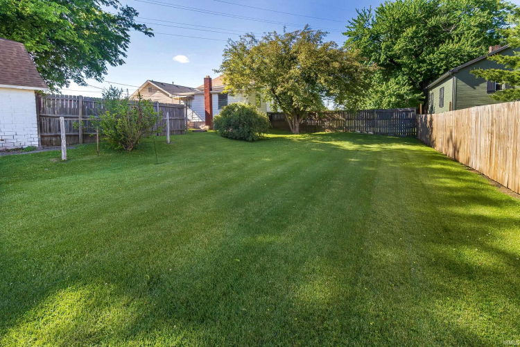 Listing Image 17