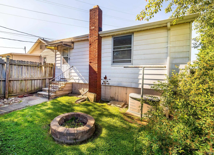 Listing Image 18