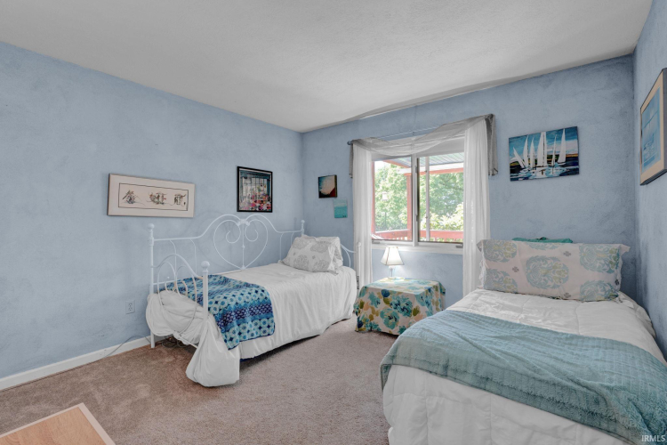 Listing Image 24