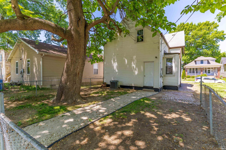 Listing Image 25