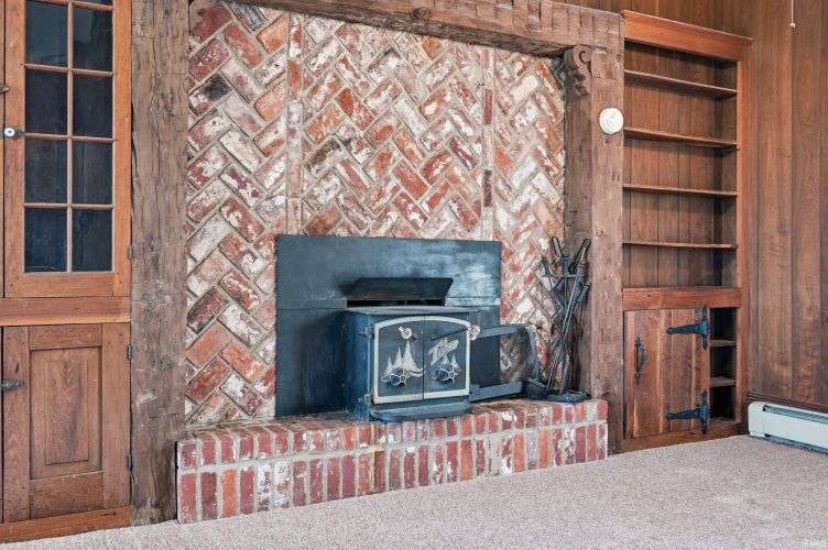 Listing Image 14