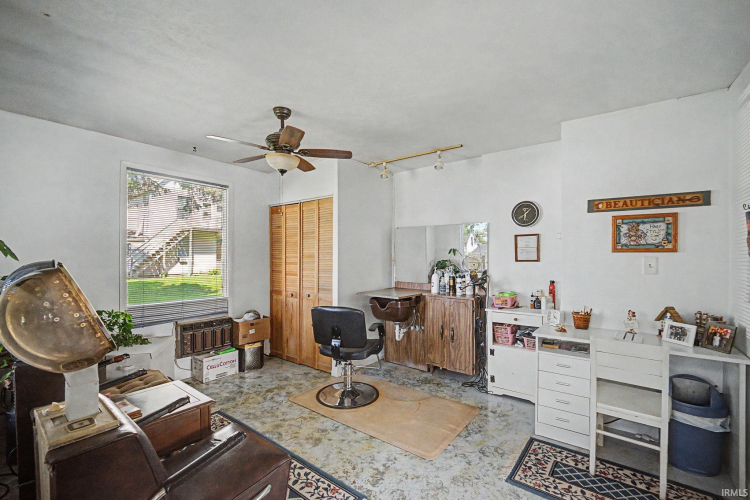Listing Image 25