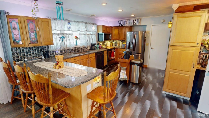 Listing Image 13