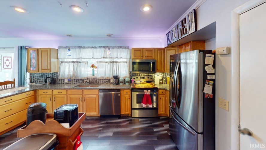 Listing Image 16