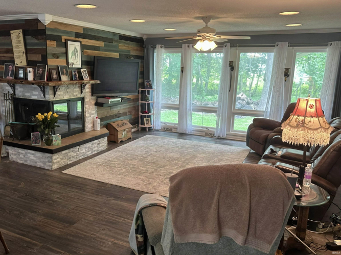 Listing Image 21