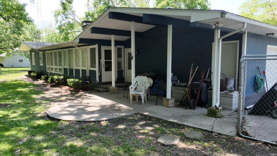 Listing Image 5