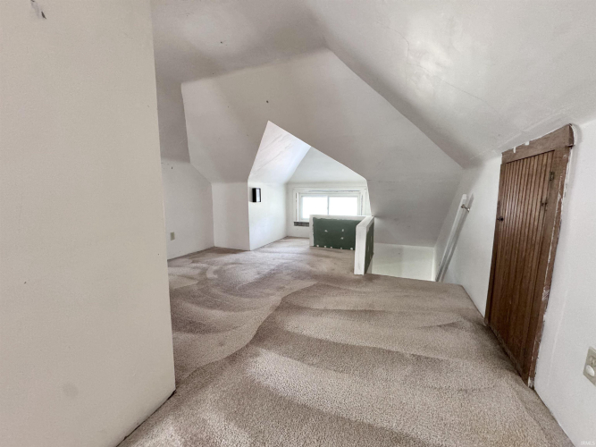 Listing Image 26