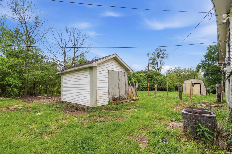 Listing Image 10