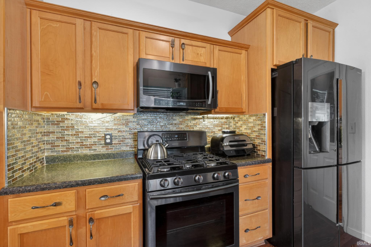 Listing Image 18