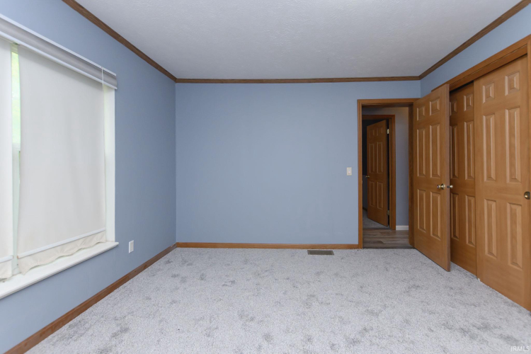 Listing Image 24