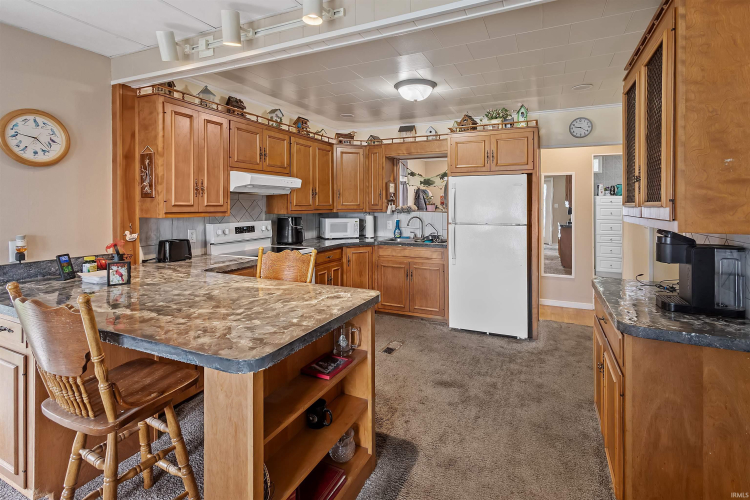 Listing Image 11