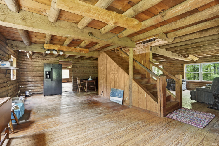 Listing Image 8