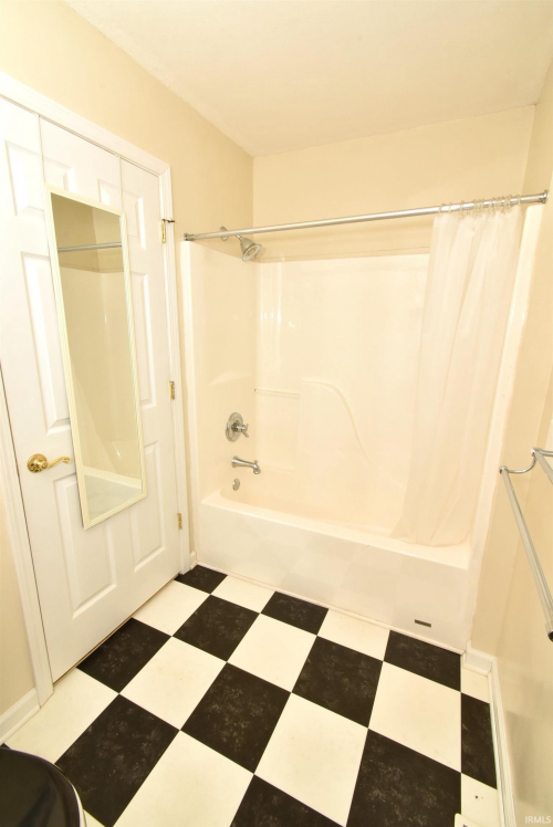 Listing Image 26