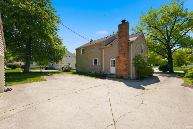 Listing Image 32