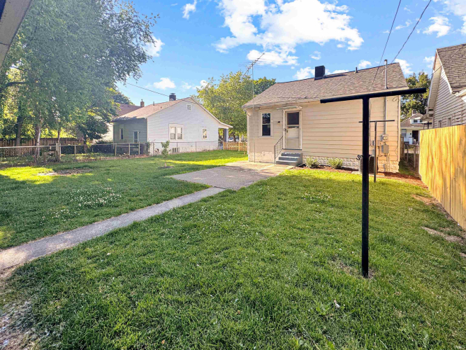 Listing Image 16