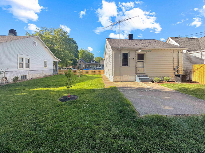 Listing Image 18