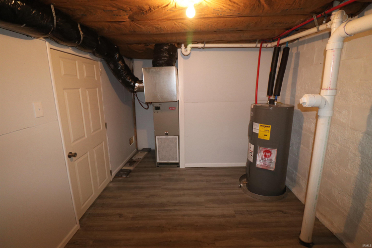 Listing Image 18